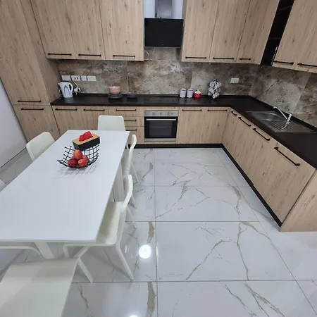 New 3bed And 3 Bath Location * Gzira